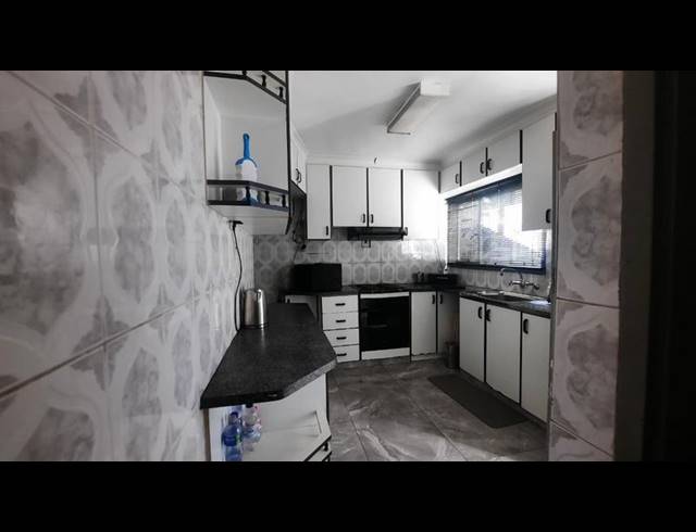 2 BEDROOM DUPLEX FOR SALE IN SUNFORD